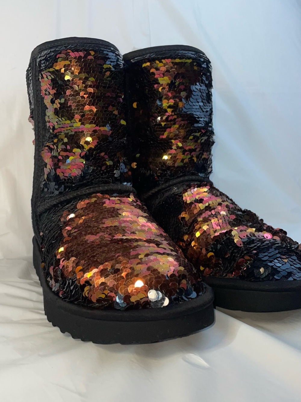 UGG Classic Short Black Sparkles Sequin Sheepskin Boots Size US 9 Womens